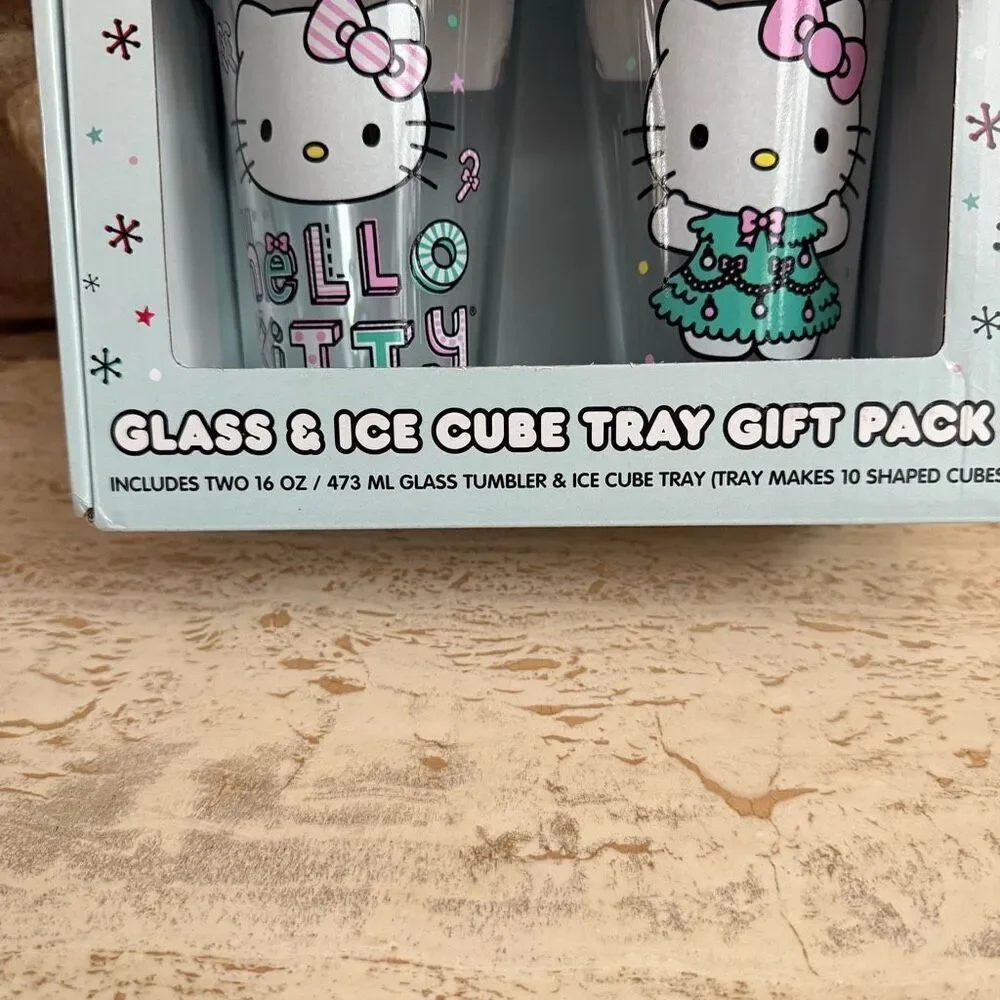 NWOT Hello Kitty x Silver Buffalo gift set of two pint glasses + ice tray  Chris